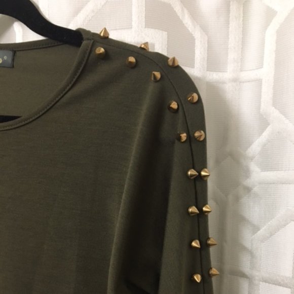 OLIVE GREEN Gold-Studded Top Size Medium - Picture 2 of 3